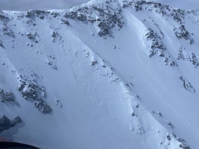 <b>Figure 8:</b> View of the initial avalanche prior to avalanche hazard mitigation work. (<a href=javascript:void(0); onClick=win=window.open('https://classic.avalanche.state.co.us/caic/media/full/acc_878_52663.jpg','caic_media','resizable=1,height=820,width=840,scrollbars=yes');win.focus();return false;>see full sized image</a>)